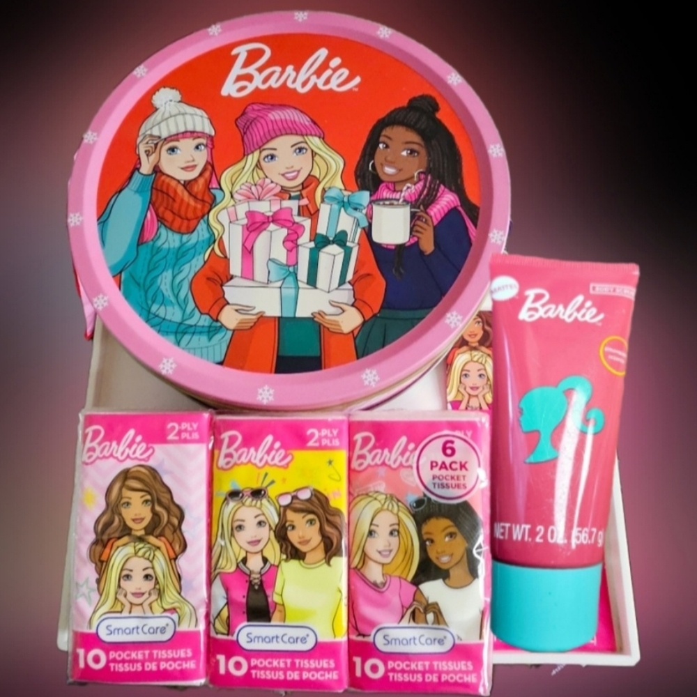 NWT BARBIE HOLIDAY COOKIES & BEAUTY GIFT SET!